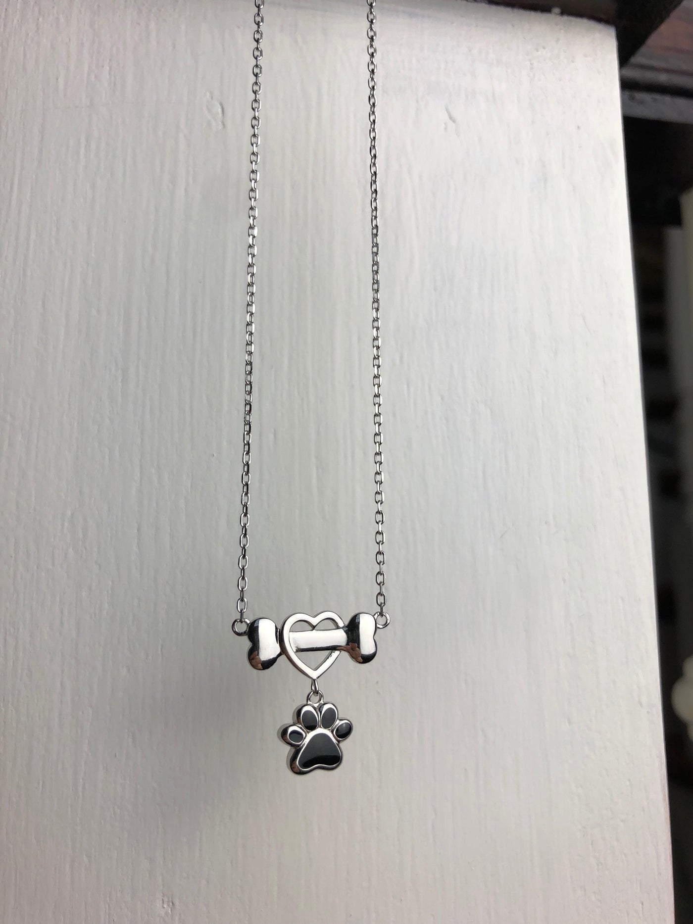 Delicate Dog Paw Necklace Made of Stainless Steel