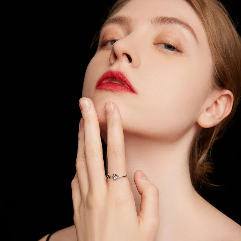 Paw Ring Made of Sterling Silver – Adjustable Ring with Zirconia & Enamel